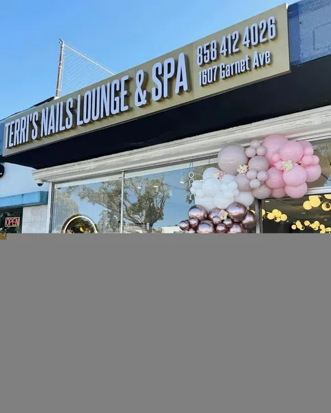 Terri's Nails Lounge & Spa
