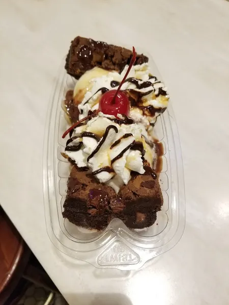 brownies Ghirardelli Ice Cream & Chocolate Shop