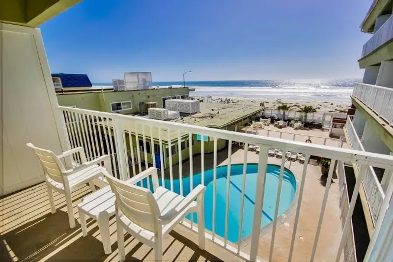 hotels Surfer Beach Hotel in Pacific Beach