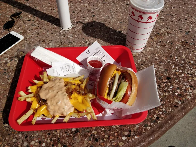 hot dog In-N-Out Burger in Pacific Beach