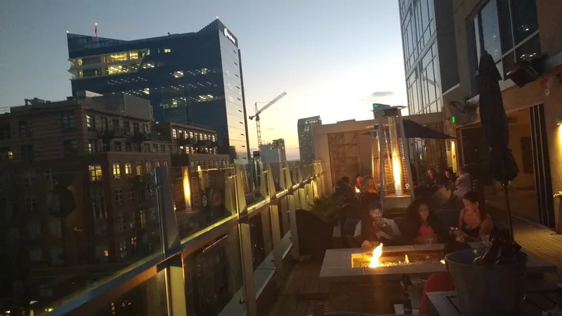 rooftop bars Table 509 Bar & Kitchen