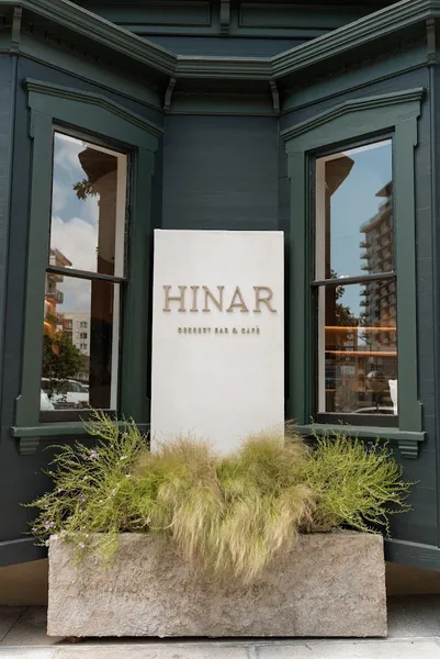 HINAR Dessert Bar & Café
