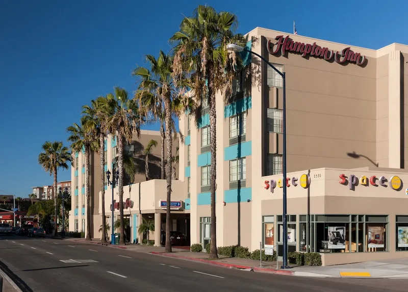 pet friendly hotels Hampton Inn San Diego-Downtown