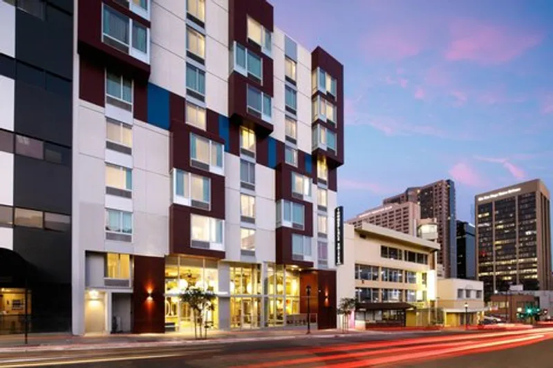 pet friendly hotels TownePlace Suites by Marriott San Diego Downtown