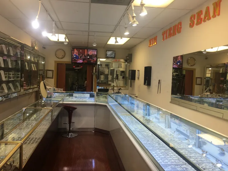 jewelry stores Kim Tieng Sean Jewelry in Chinatown