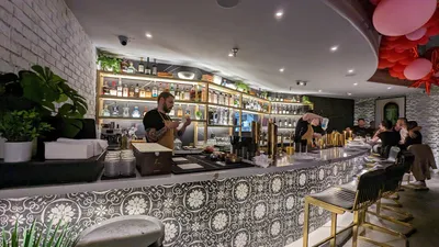 Top 11 cocktail bar in Tarzana Los Angeles