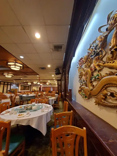 Golden Dragon Restaurant