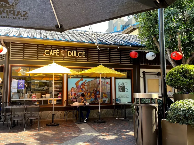 avocado toast Cafe Dulce