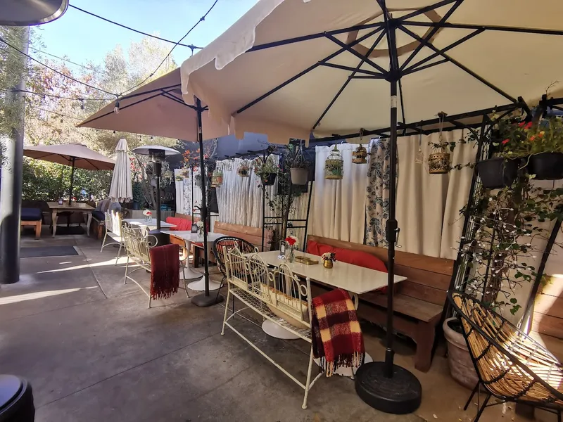 outdoor dining Lady Byrd Cafe in Echo Park