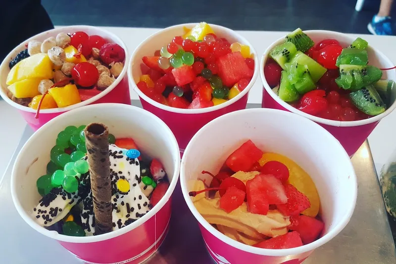 ice cream shops YOGART | frozen yogurt & tea