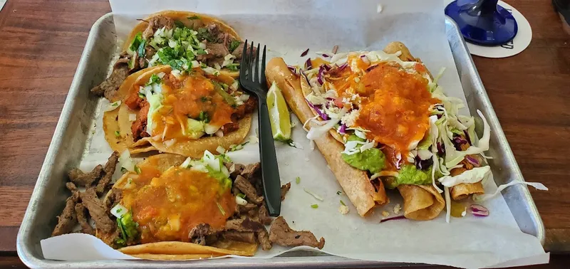 Nachos Los Panchos Tacos & Cantina