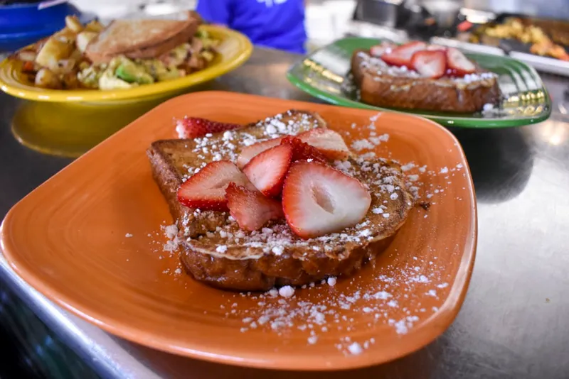 avocado toast Crest Cafe