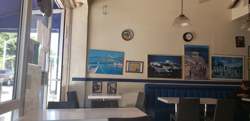 Alexi's Greek Cafe
