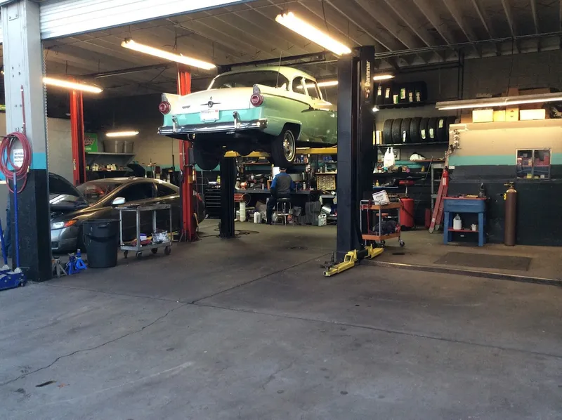 auto repair Advanced Auto Service & Tires