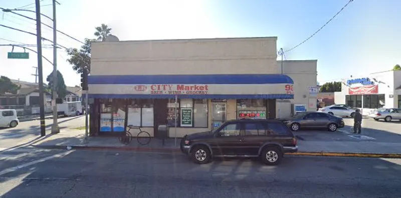 grocery stores LB City Market