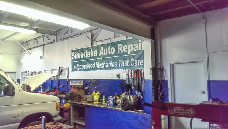 auto repair Silverlake Auto Repair in Silver Lake