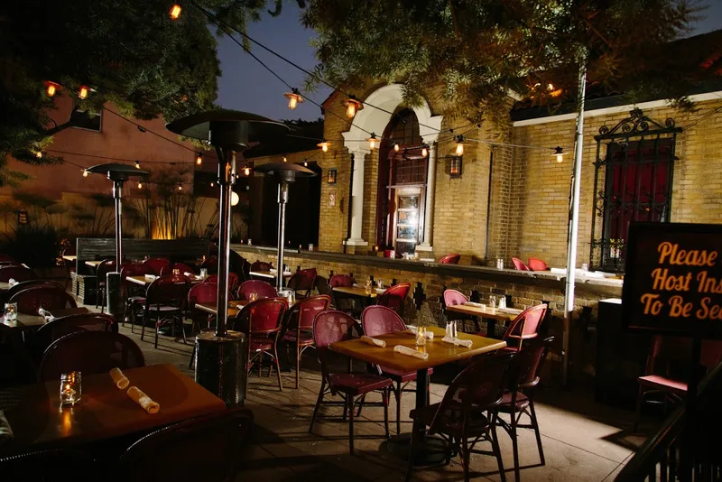 late night restaurants Edendale Restaurant and Bar in Silver Lake