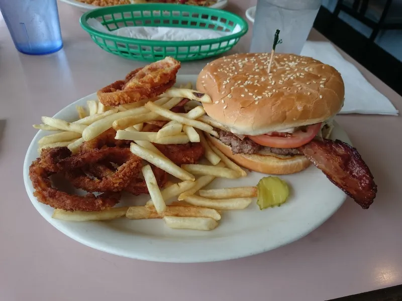 egg sandwich George's 50'S Diner