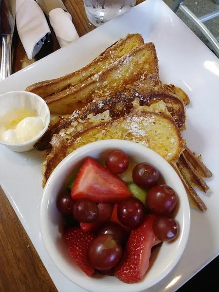 avocado toast Modern Eats in Silver Lake