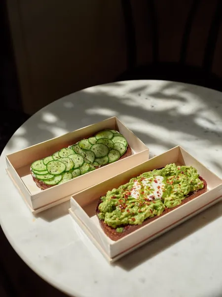 avocado toast Bravo Toast