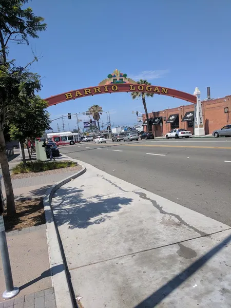 bodegas Barrio Logan