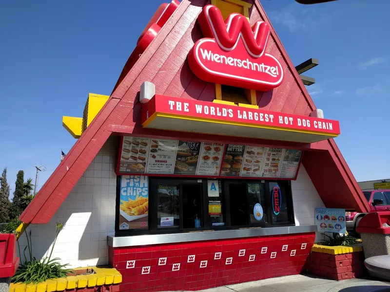 Fast Food restaurants Wienerschnitzel