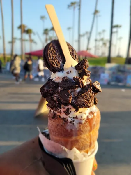 milkshakes Turn Dough - Ice Cream, Chimney Cake Donut Cones, Milkshakes Venice