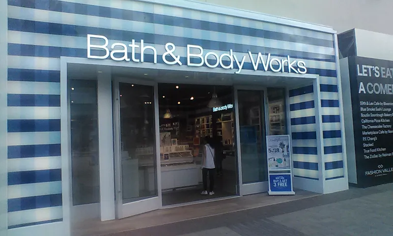 cosmetics stores Bath & Body Works