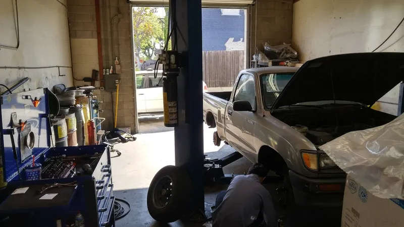 auto repair Hi-Tech Auto Services