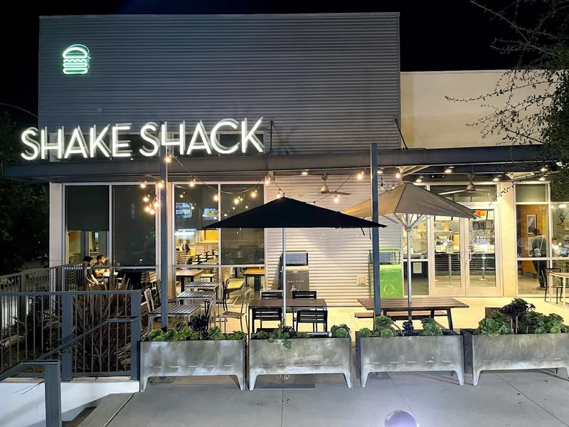 late night restaurants Shake Shack Mission Valley