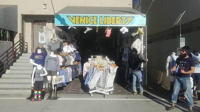 Gift Shops Venice Liberty