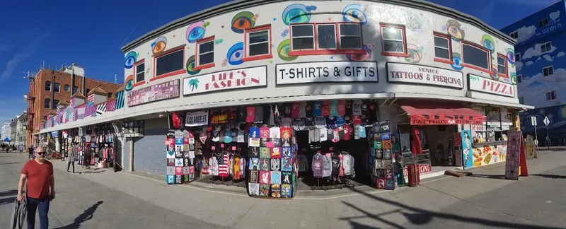 grocery stores Beach House Market in Venice