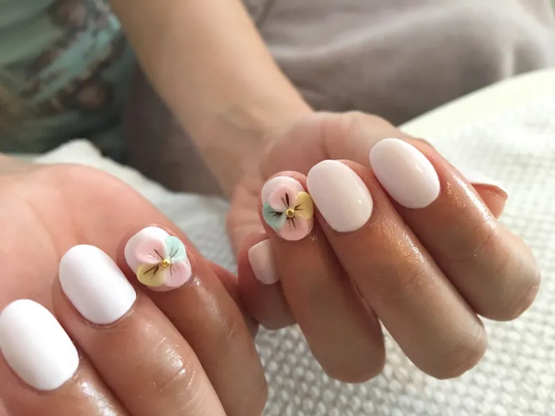 nail salons Sakura Nail & Beauty (by appointment only)