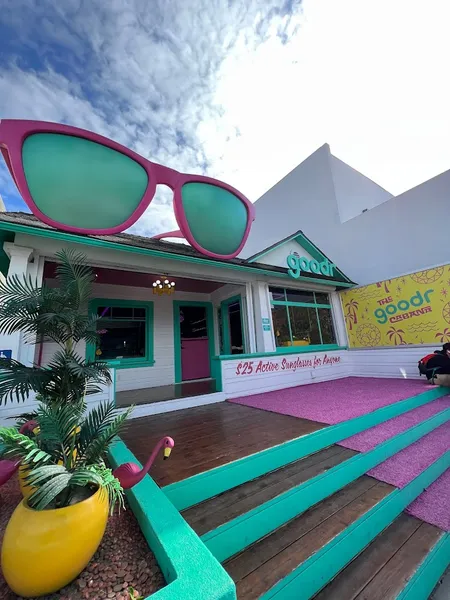 sunglasses stores The goodr Cabana