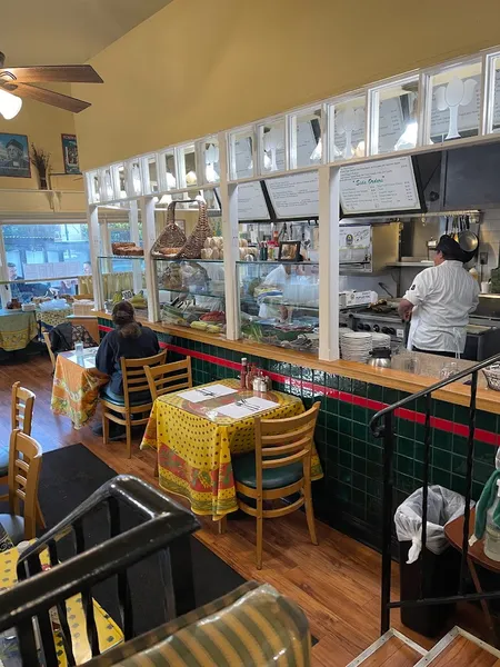 comfort food Mama's On Washington Square in North Beach