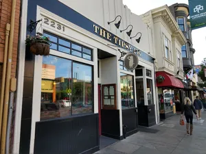 outdoor dining in Marina District San Francisco