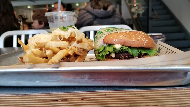 comfort food Super Duper Burgers in Yerba Buena