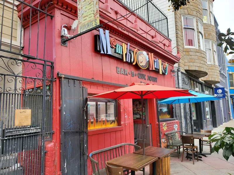 outdoor dining Memphis Minnie's BBQ Joint