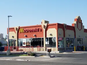 fast food restaurants in Downtown Fresno