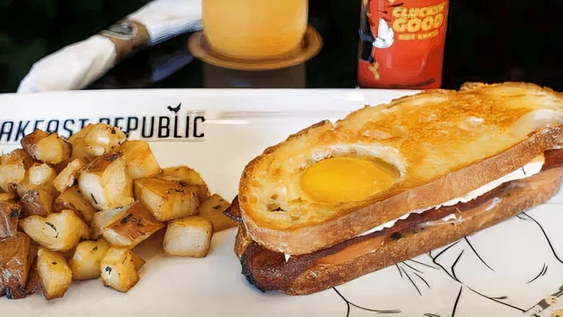 egg sandwich Breakfast Republic