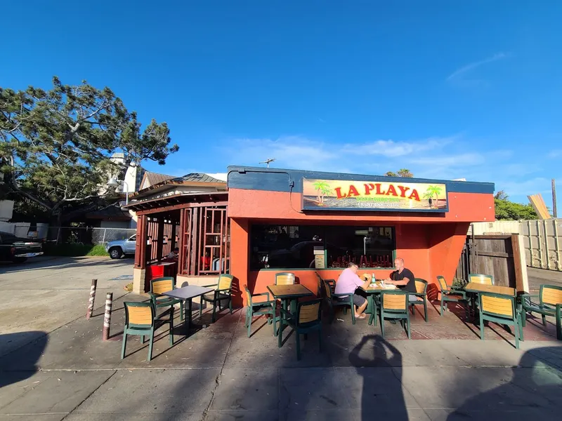 diners La Playa Taco Shop