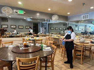 diners in Chinatown Oakland