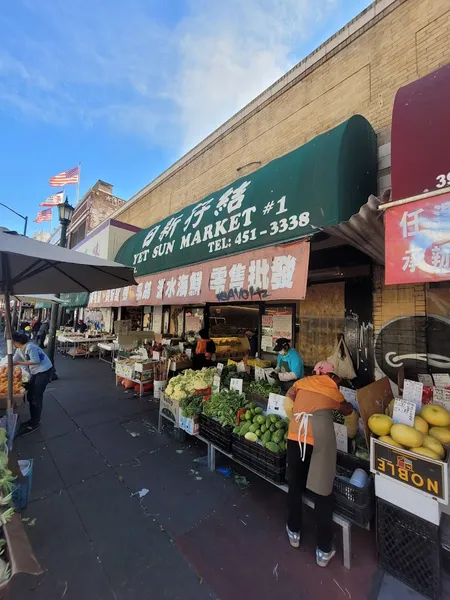 grocery stores Yet Sun Market (日新孖結)