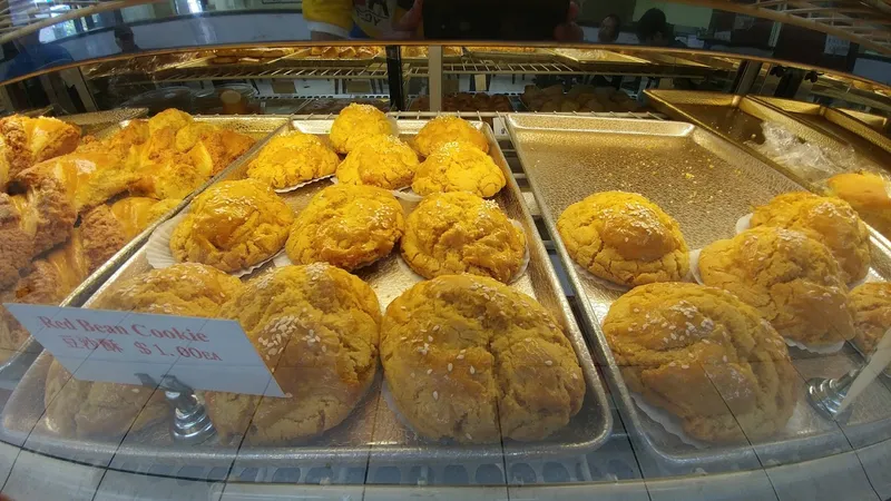 garlic bread Ruby King Bakery Café in Chinatown