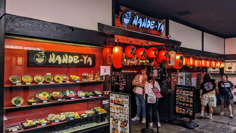 sushi restaurants Nande-Ya