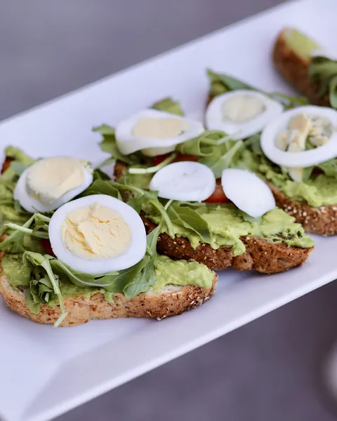 avocado toast Point Loma Cafe