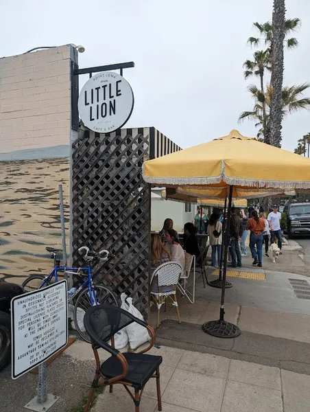 Little Lion Cafe