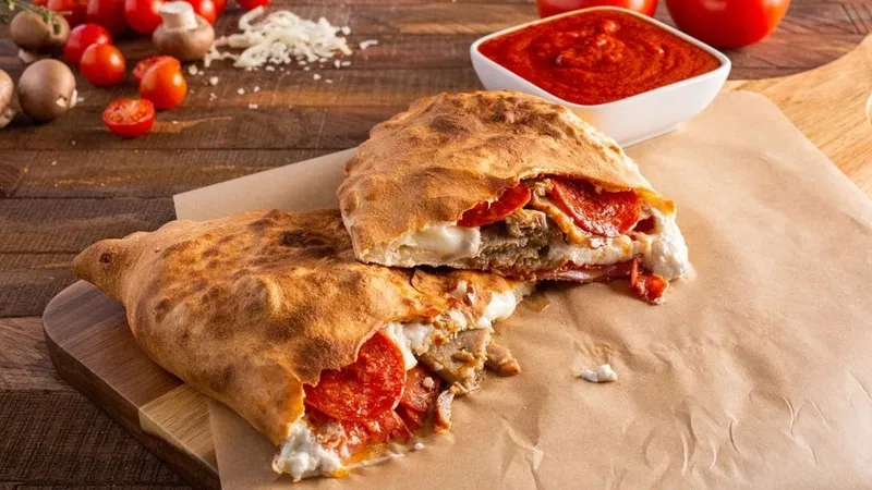 calzones Ameci Pizza & Pasta - Chatsworth