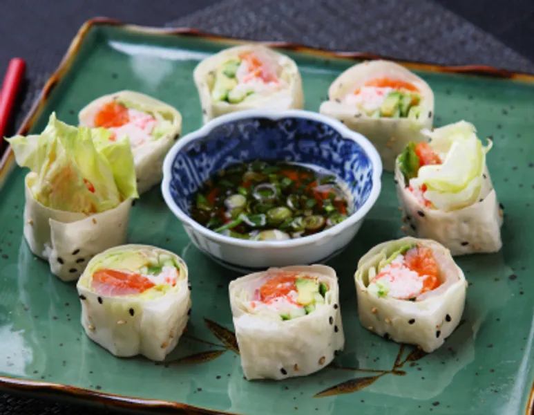 ROLL SPOT sushi & desserts Tokyo Haus Sushi & Grill