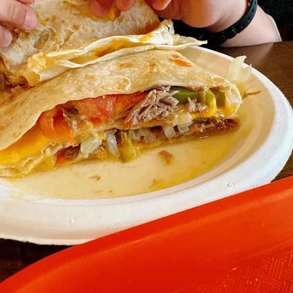 chicken quesadilla Roberto's Taco Shop